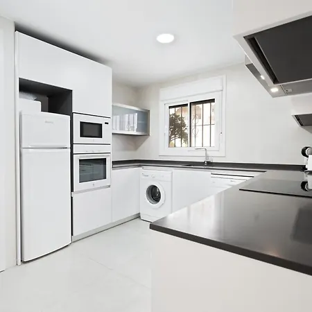 Frontline 2bed Marina Bay *