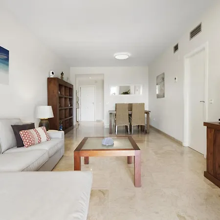 Apartment Frontline 2bed Marina Bay